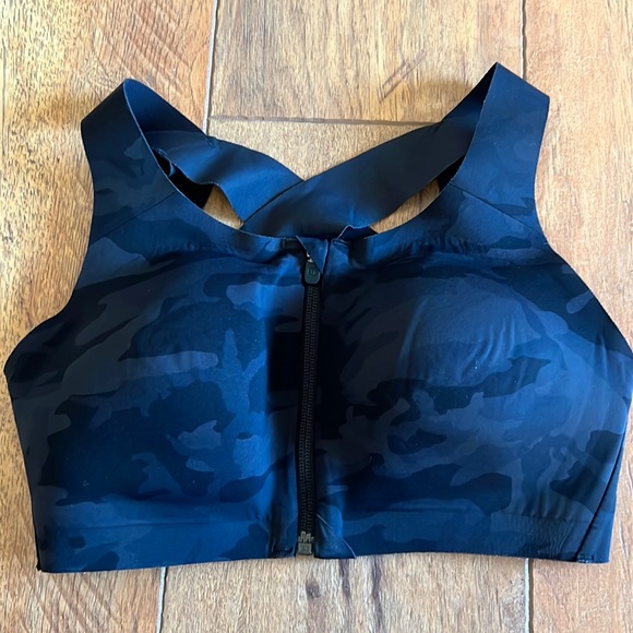 Lululemon Enlite Bra 32DD Camo Sports Front Zip